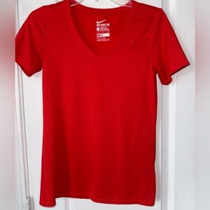 Nike Dri-FIT Athletic Red V-Neck Workout Top Size S